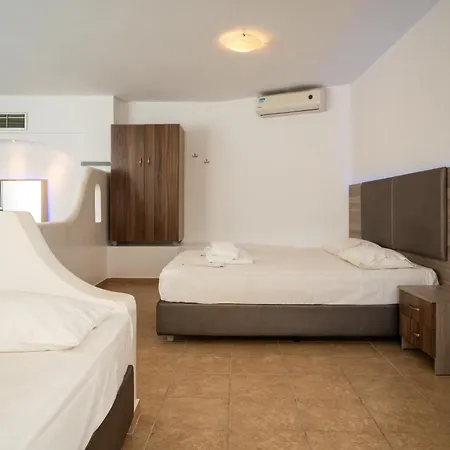 Fanari Art Apartmanhotel Íosz