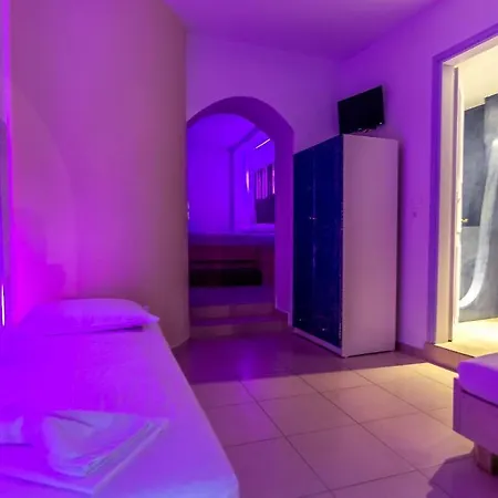 Fanari Art Apartmanhotel