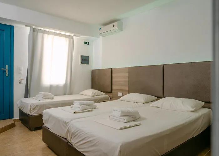 Fanari Art Aparthotel 3*