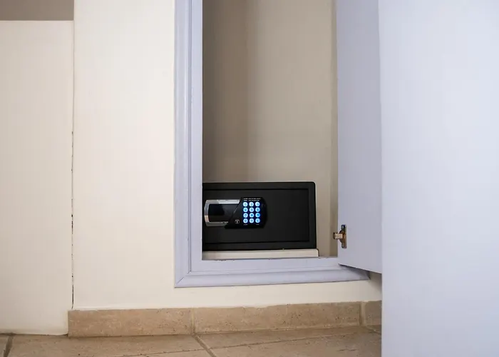 Fanari Art Aparthotel 3*