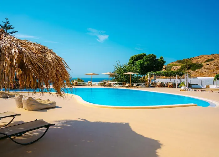 Fanari Art Aparthotel 3*